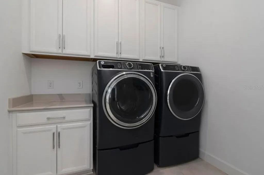 2639 Yacht Place Wesley Chapel FL 33543