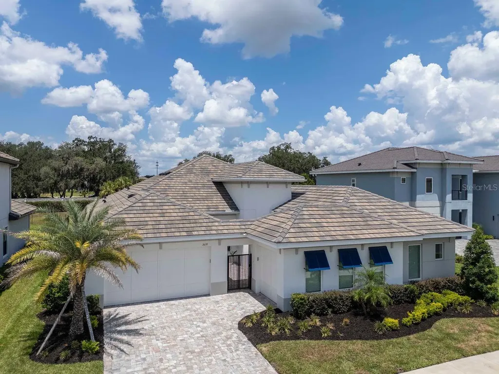 2639 Yacht Place Wesley Chapel FL 33543