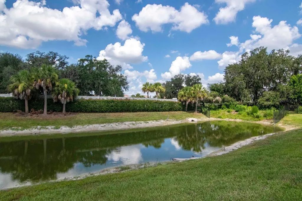 2639 Yacht Place Wesley Chapel FL 33543