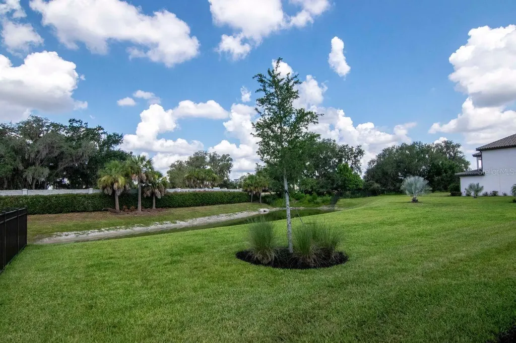 2639 Yacht Place Wesley Chapel FL 33543