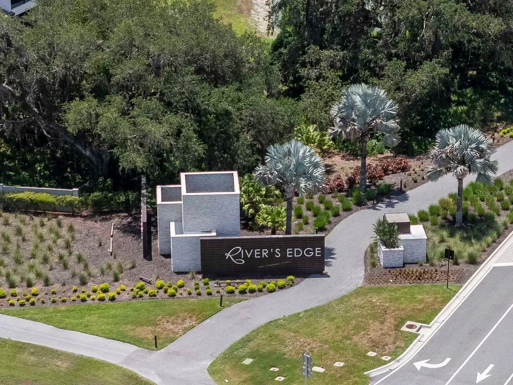 2639 Yacht Place Wesley Chapel FL 33543