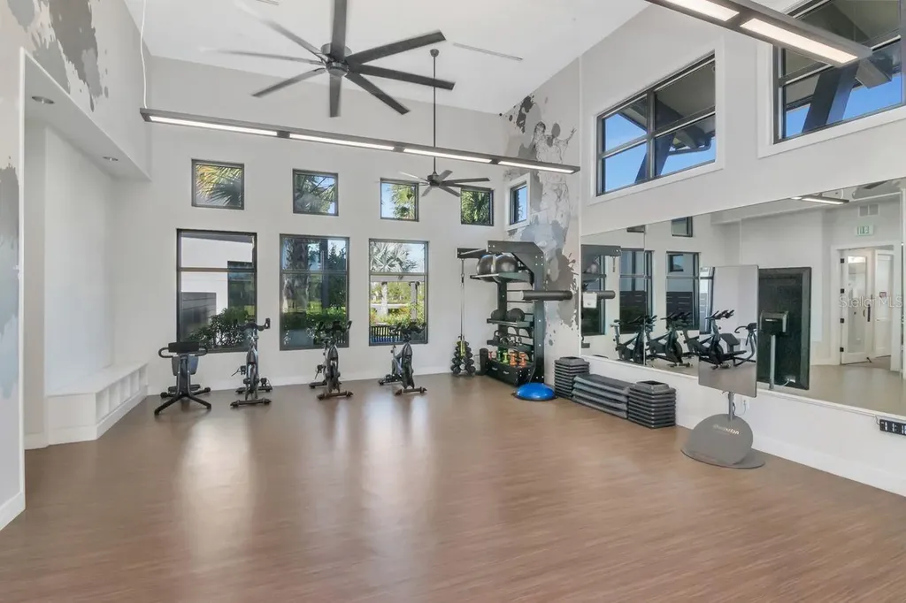 2639 Yacht Place Wesley Chapel FL 33543