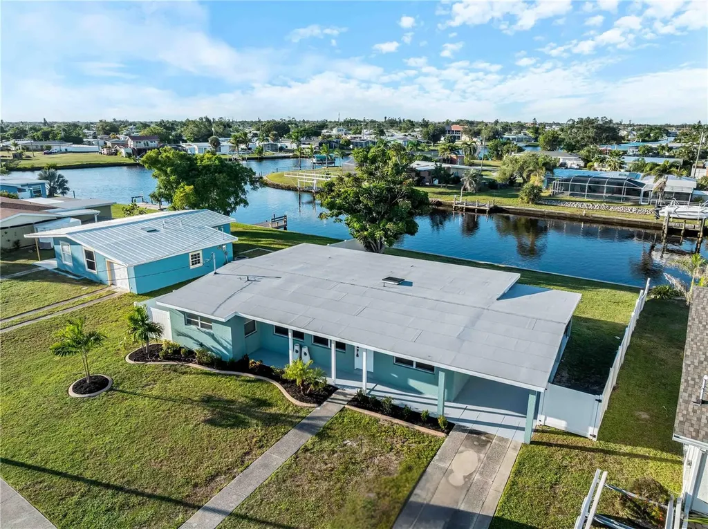 581 Lindley Terrace Port Charlotte FL 33952