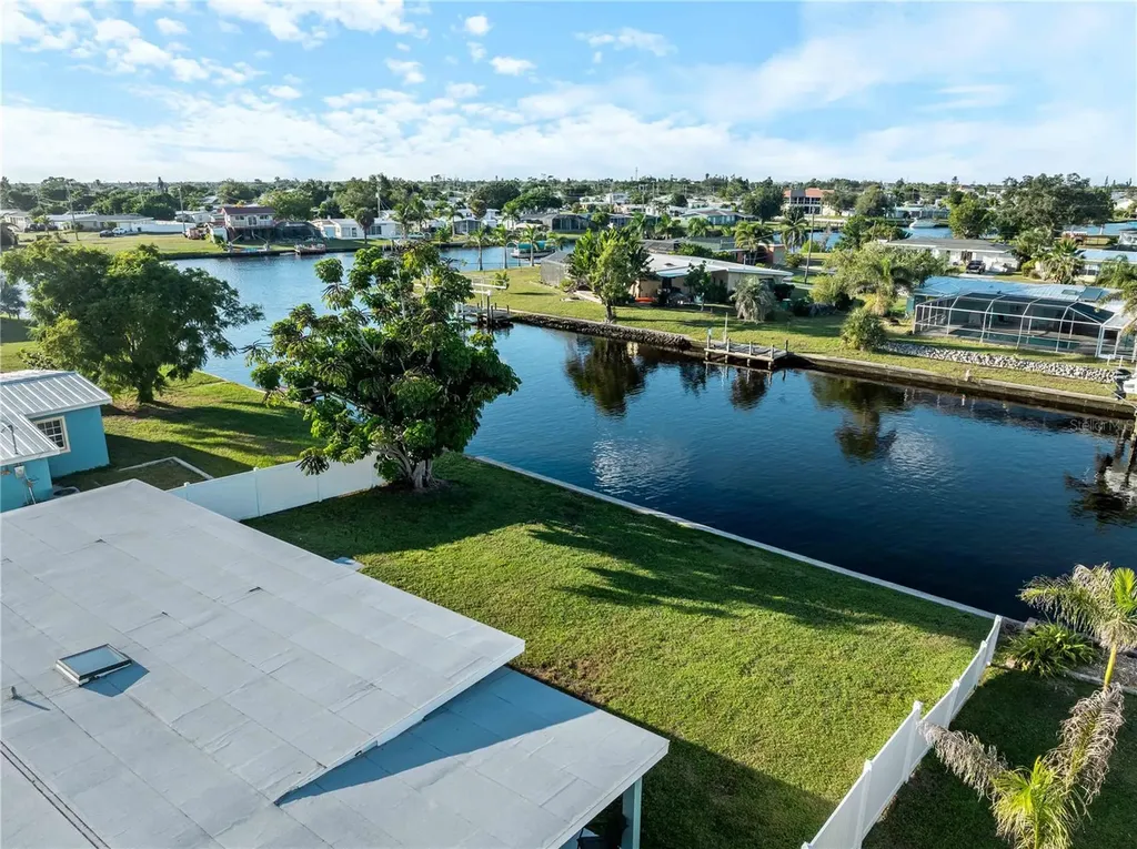581 Lindley Terrace Port Charlotte FL 33952