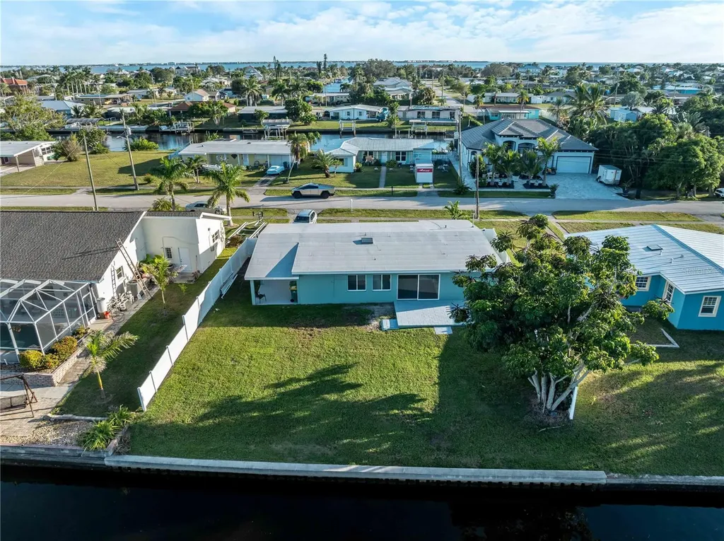 581 Lindley Terrace Port Charlotte FL 33952