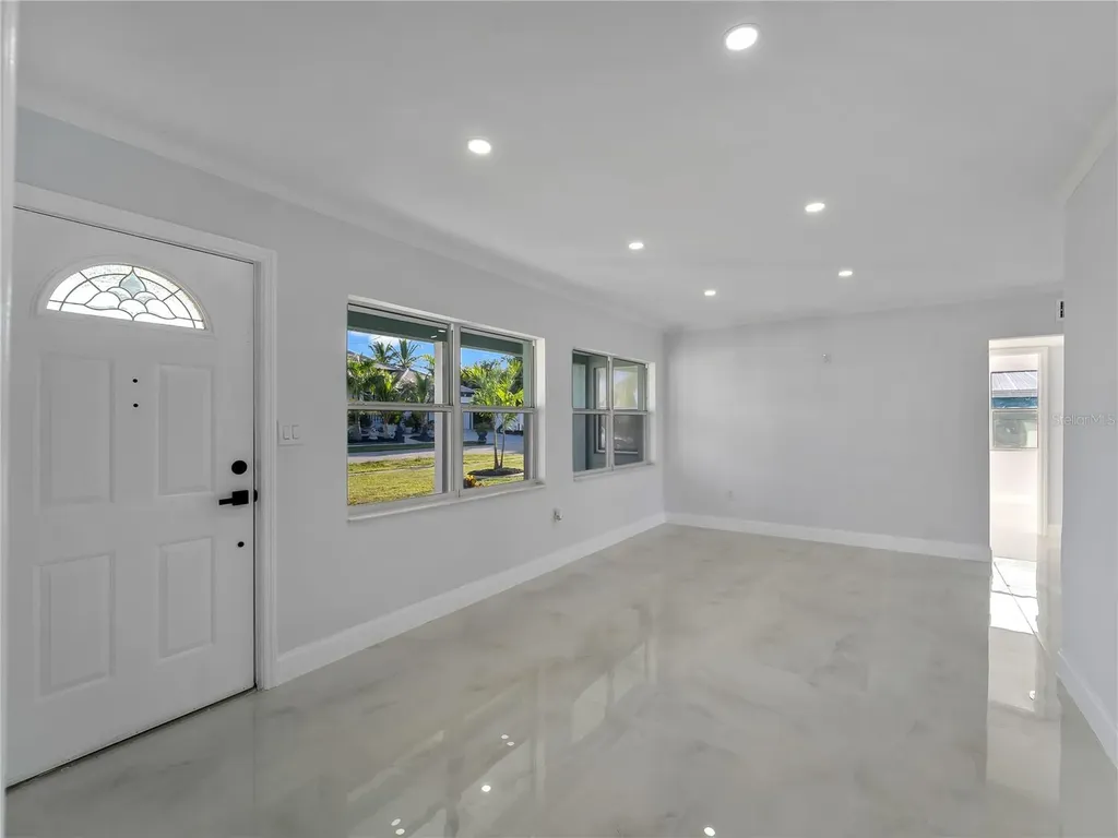 581 Lindley Terrace Port Charlotte FL 33952