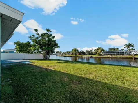 581 Lindley Terrace Port Charlotte FL 33952