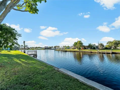 581 Lindley Terrace Port Charlotte FL 33952