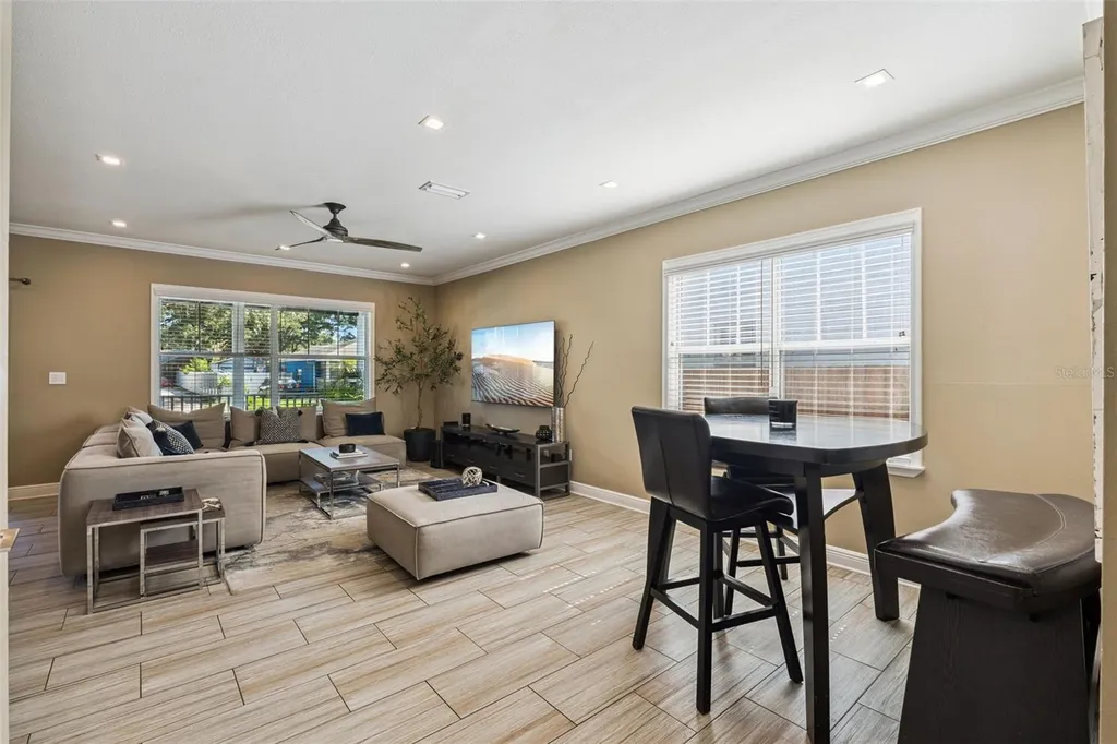 1810 Illinois Street Orlando FL 32803