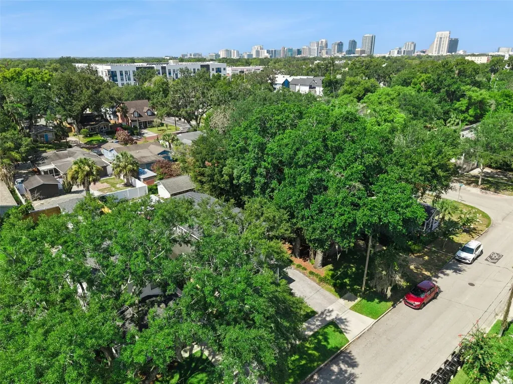 1810 Illinois Street Orlando FL 32803