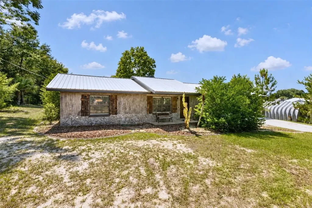 37149 Grays Airport Road Lady Lake FL 32159
