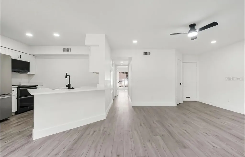 4613 Gate Place Orlando FL 32811