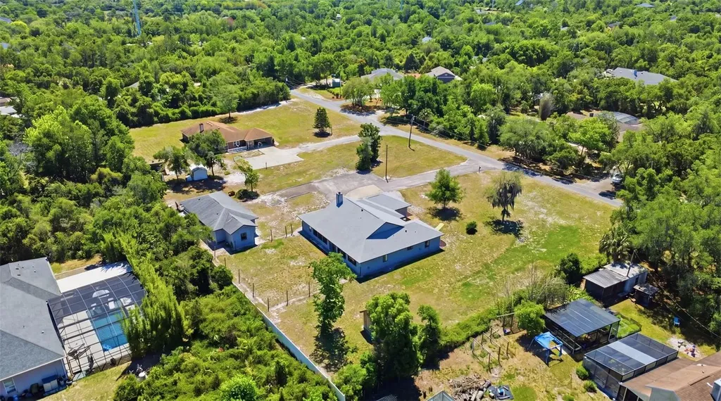 168 Community Drive Debary FL 32713