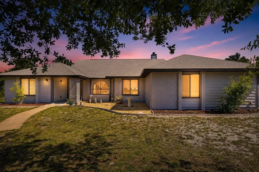 168 Community Drive Debary FL 32713