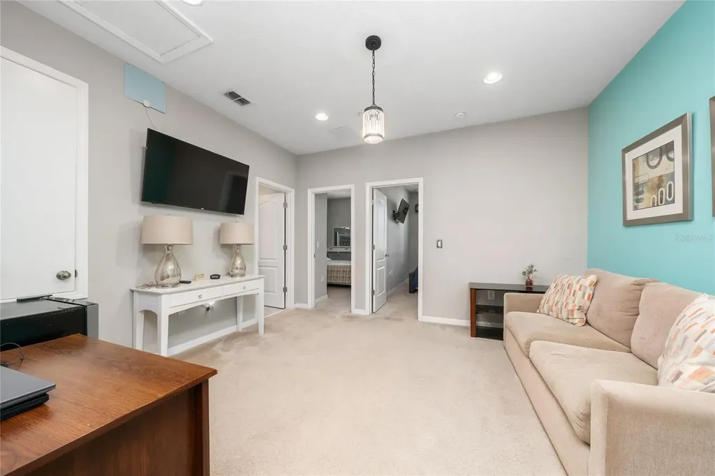 2480 White Isle Lane Orlando FL 32825