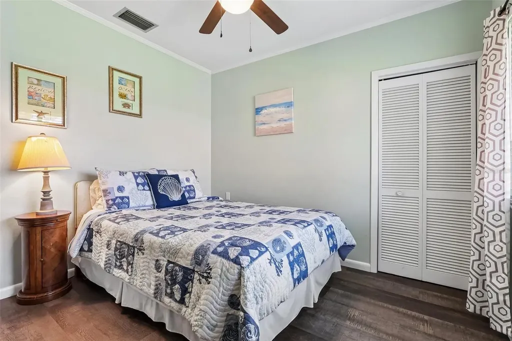 31929 Elizabeth Lane Tavares FL 32778