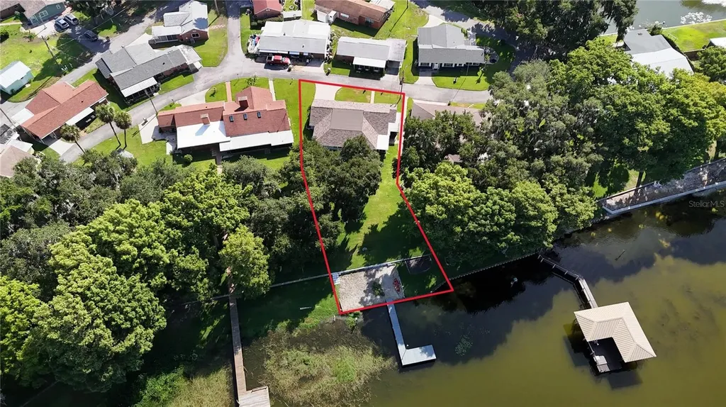 31929 Elizabeth Lane Tavares FL 32778