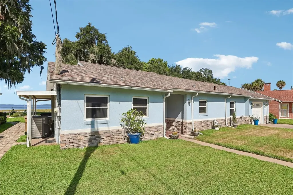 31929 Elizabeth Lane Tavares FL 32778