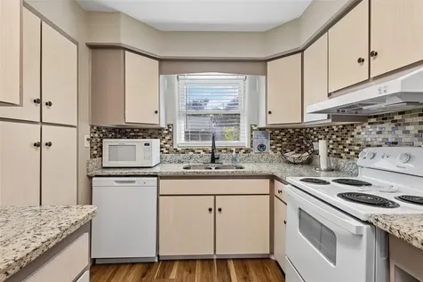 31929 Elizabeth Lane Tavares FL 32778