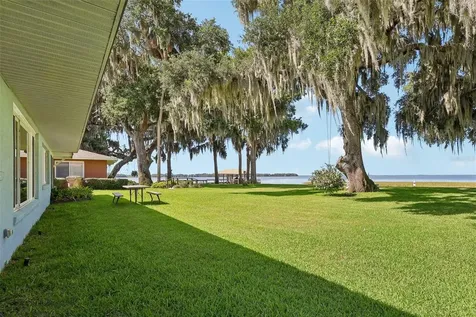 31929 Elizabeth Lane Tavares FL 32778