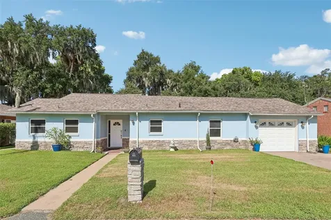 31929 Elizabeth Lane Tavares FL 32778