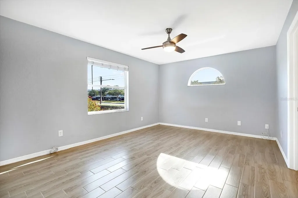 107 47th Avenue N St Petersburg FL 33703