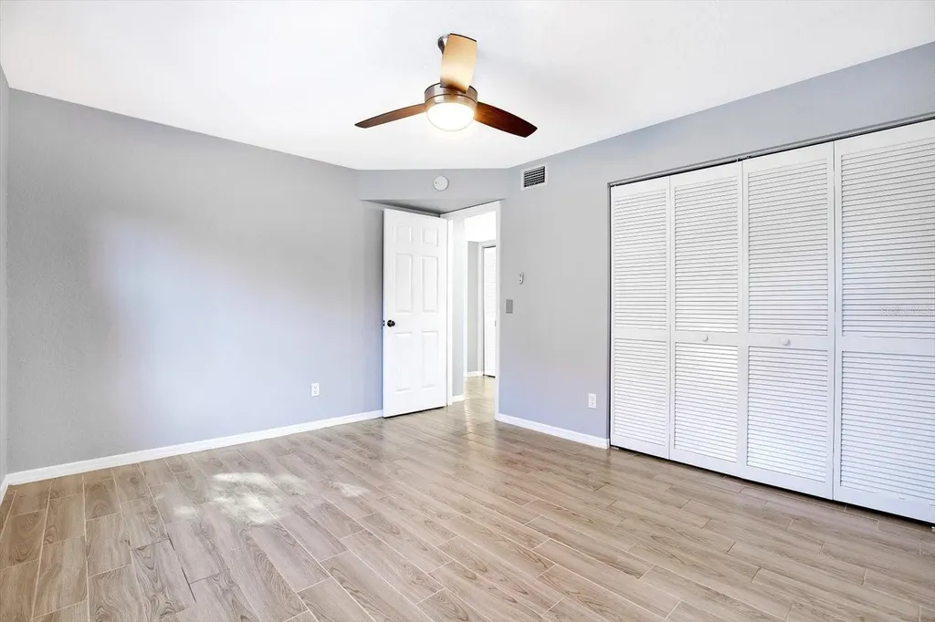 107 47th Avenue N St Petersburg FL 33703