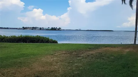 6322 Palma Del Mar Boulevard S St Petersburg FL 33715