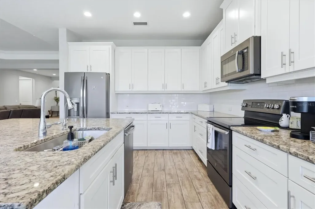 1109 Thornbury Drive Parrish FL 34219