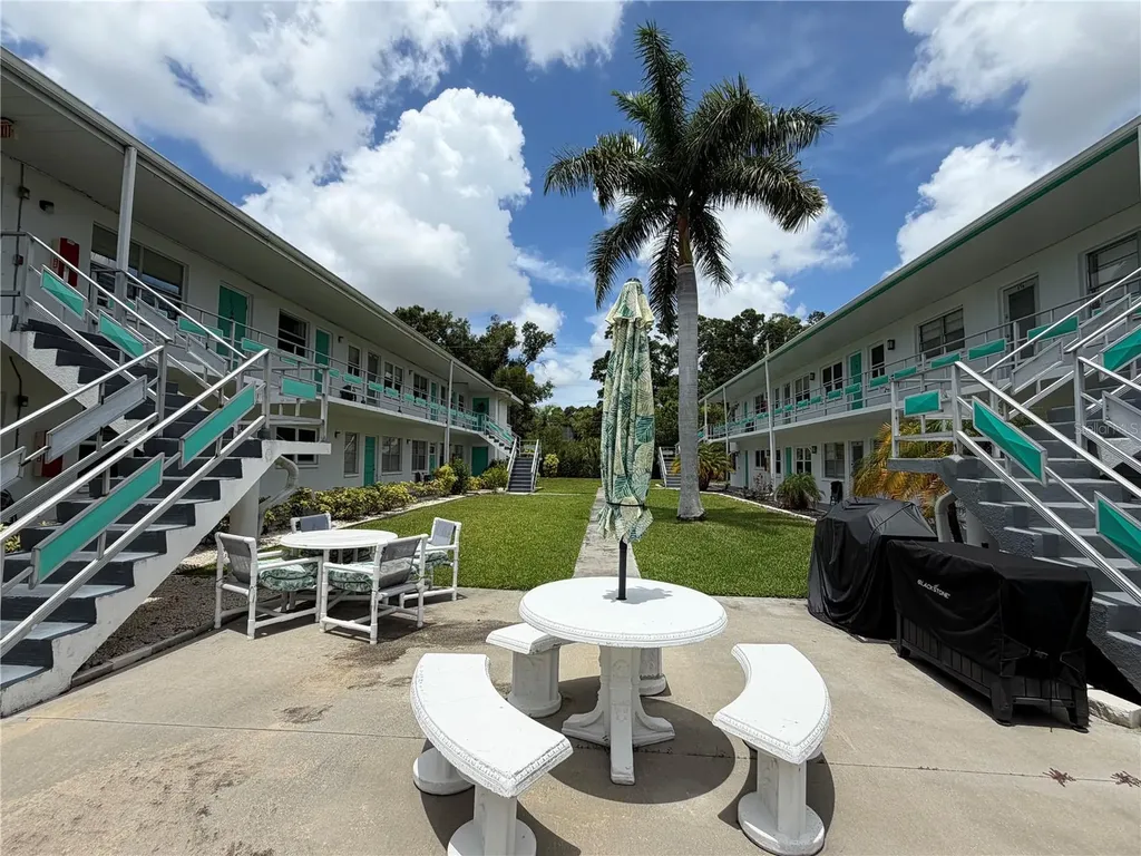 6000 21st Street N St Petersburg FL 33714