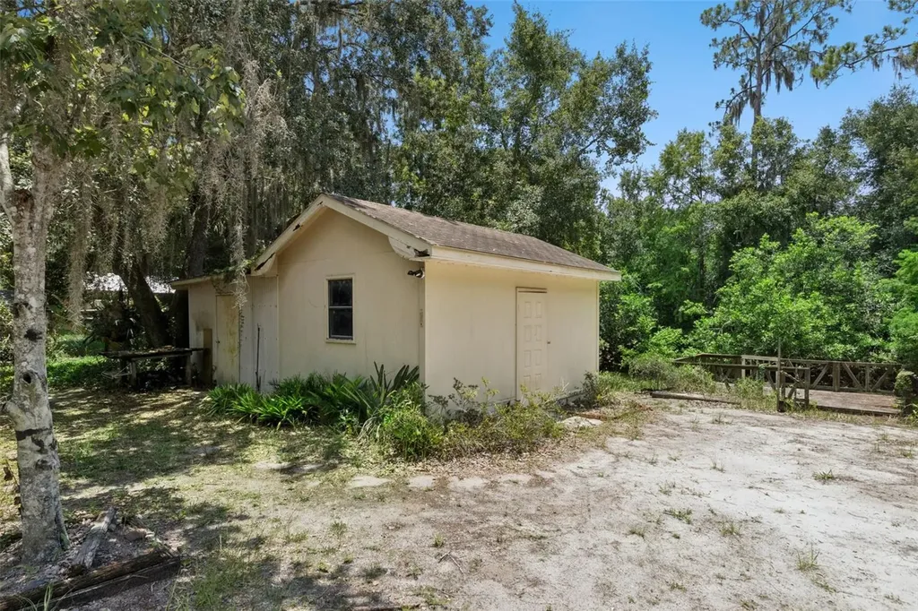 3803 Young Road Lake Wales FL 33898