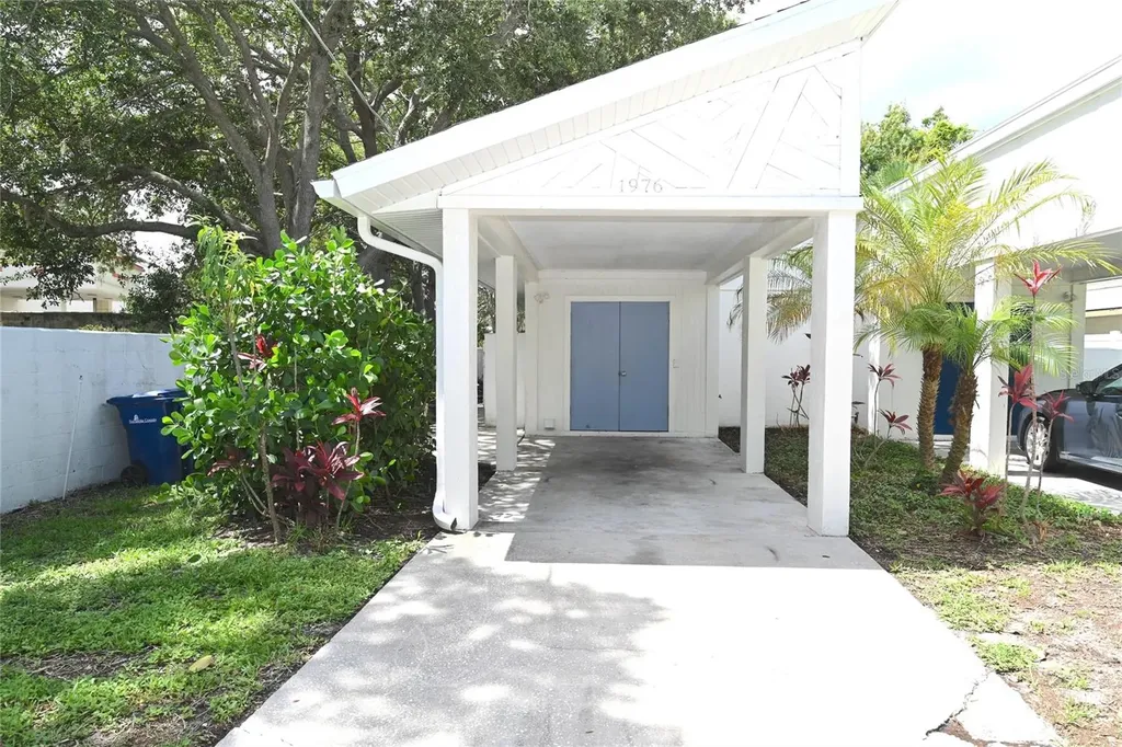 1976 Debbie Street Sarasota FL 34231