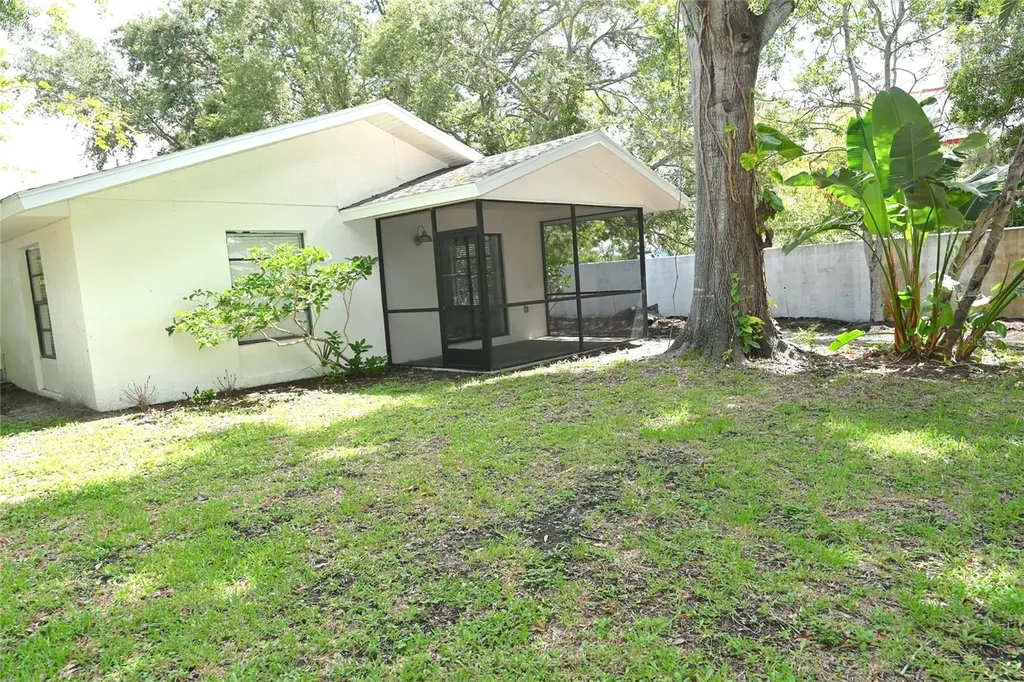 1976 Debbie Street Sarasota FL 34231