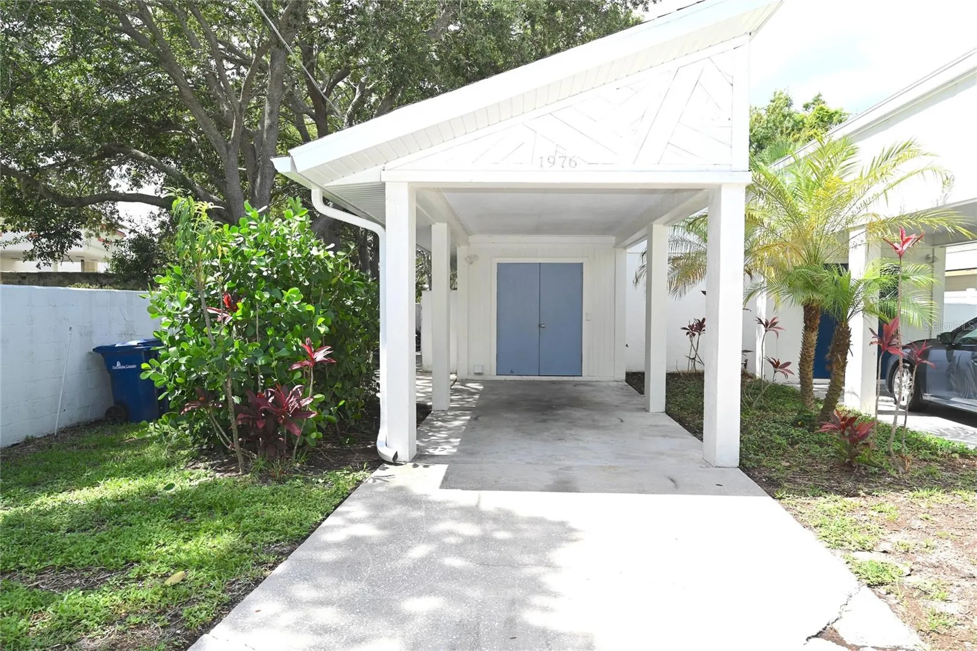 1976 Debbie Street Sarasota FL 34231