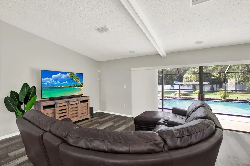 7487 River Country Drive Weeki Wachee FL 34607