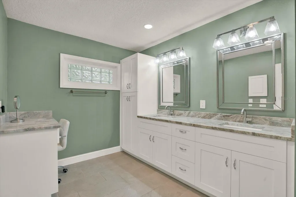 7487 River Country Drive Weeki Wachee FL 34607