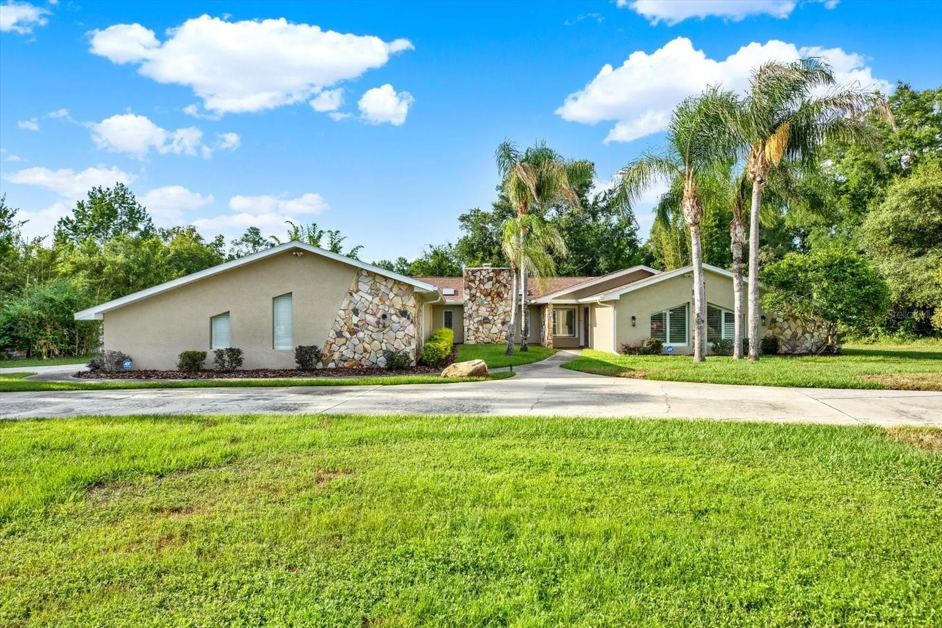 7487 River Country Drive Weeki Wachee FL 34607