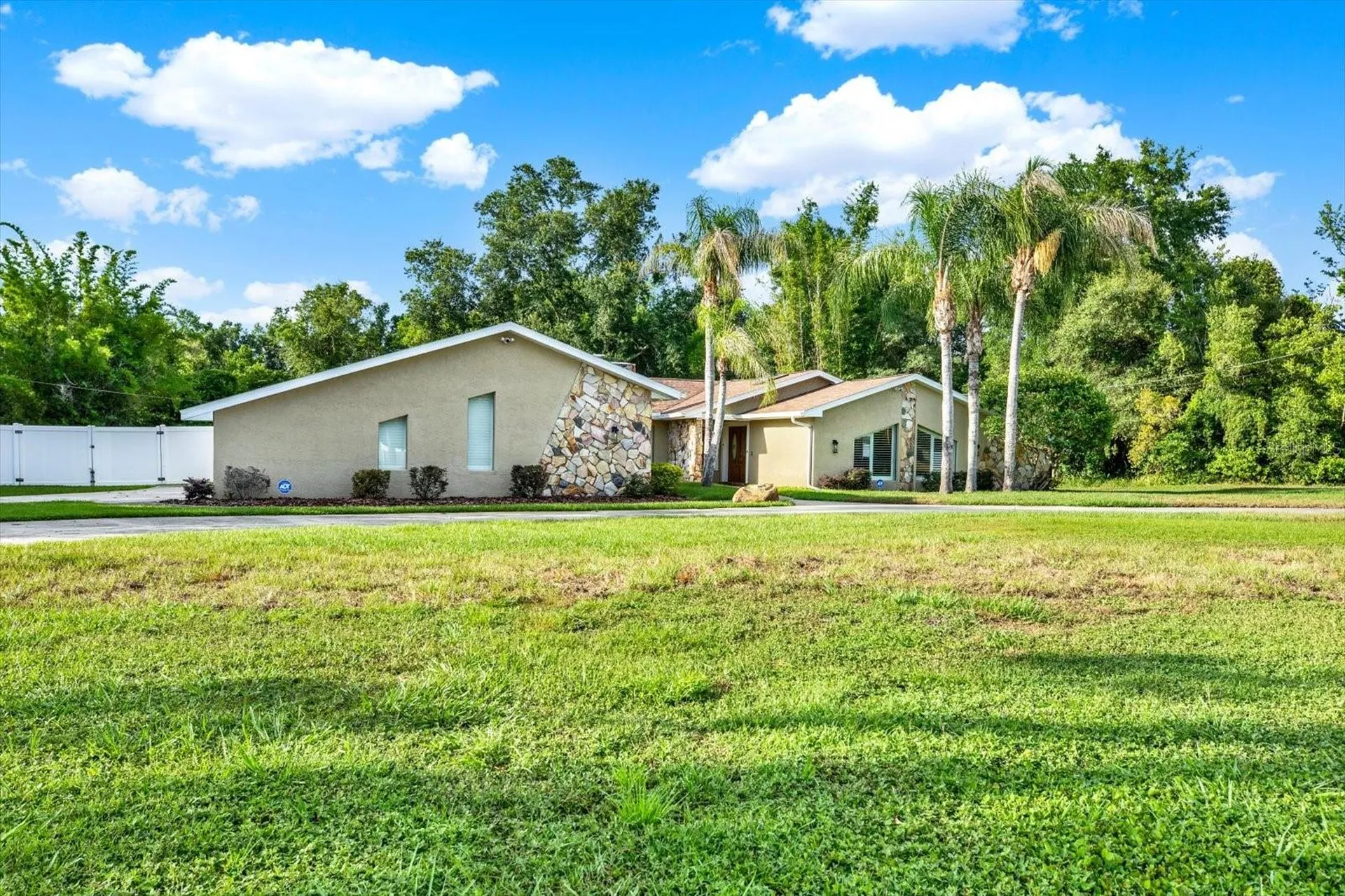 7487 River Country Drive Weeki Wachee FL 34607