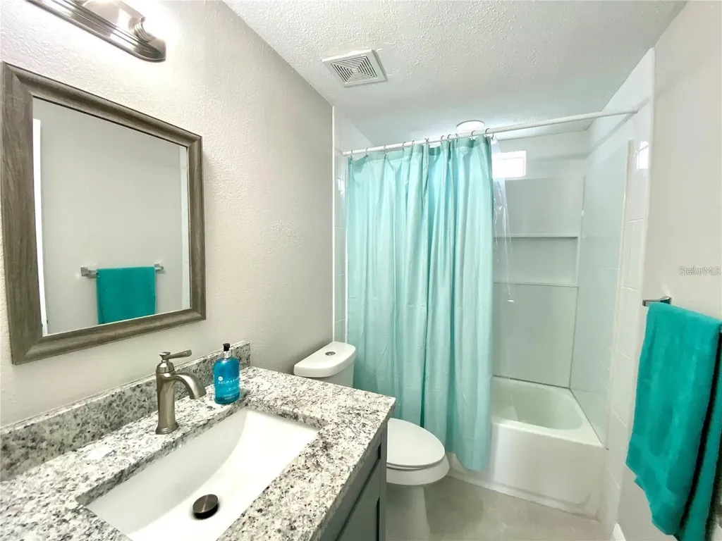 8726 Mayflower Road Tampa FL 33615
