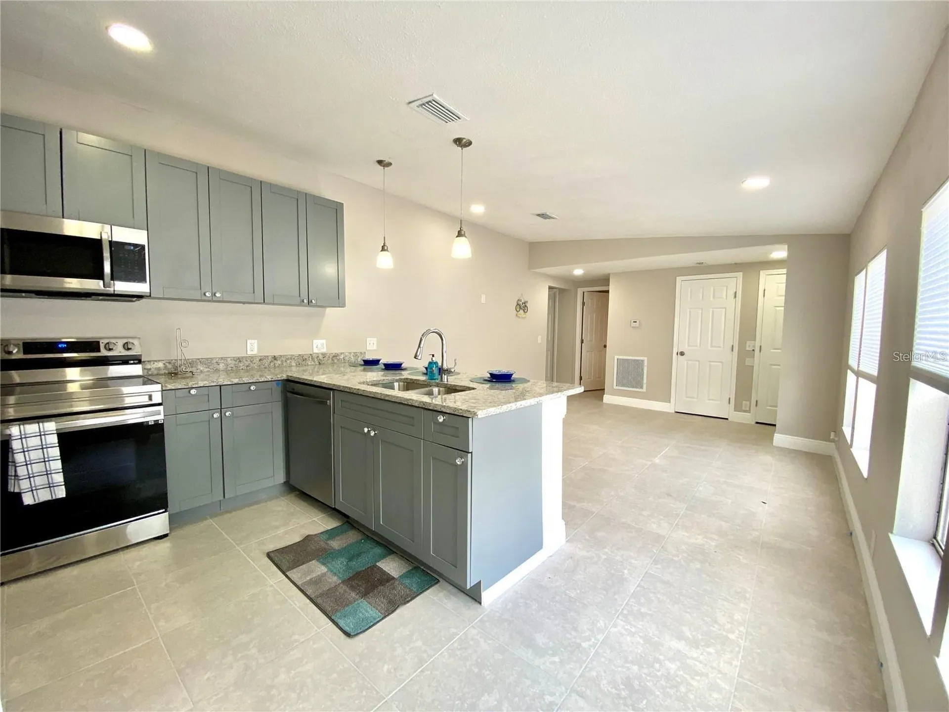 8726 Mayflower Road Tampa FL 33615
