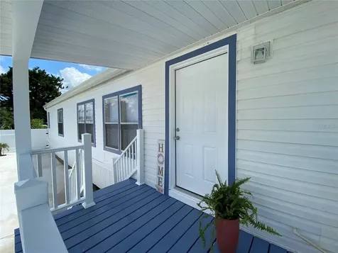 8726 Mayflower Road Tampa FL 33615