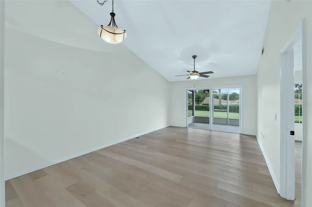 2462 SE 18th Circle Ocala FL 34471