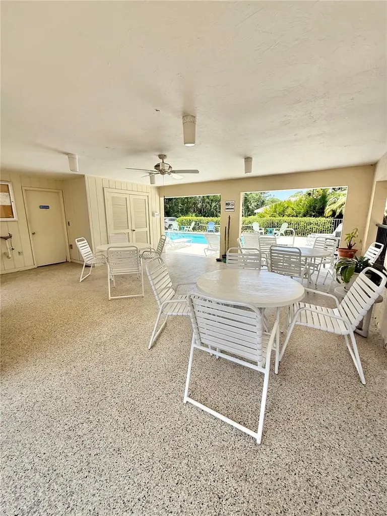 764 N Jefferson Avenue Sarasota FL 34237