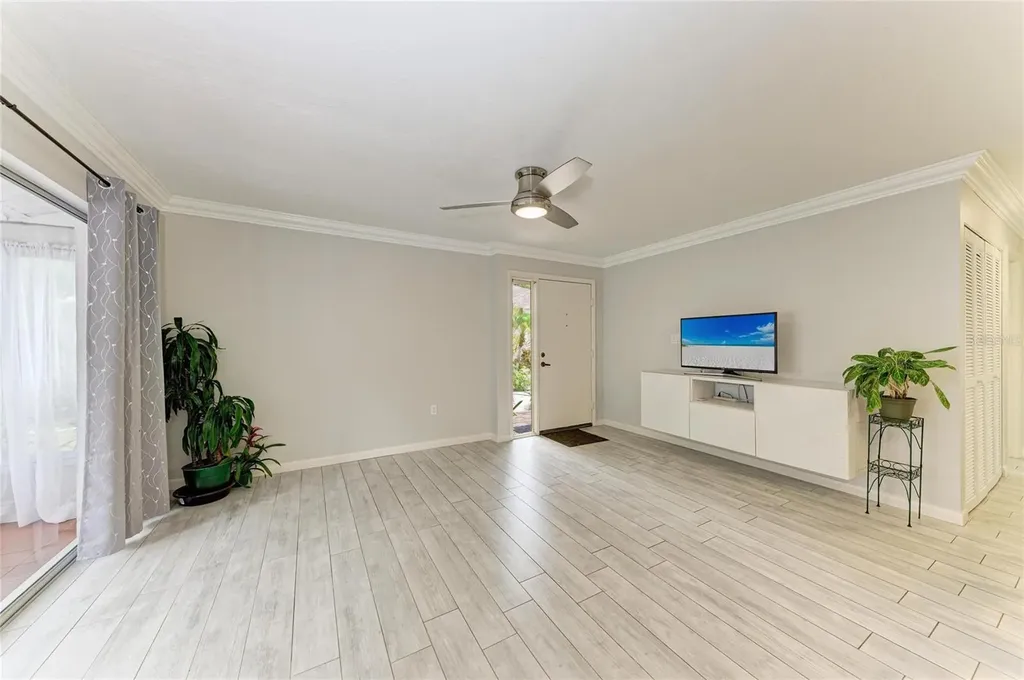 764 N Jefferson Avenue Sarasota FL 34237