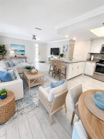 764 N Jefferson Avenue Sarasota FL 34237