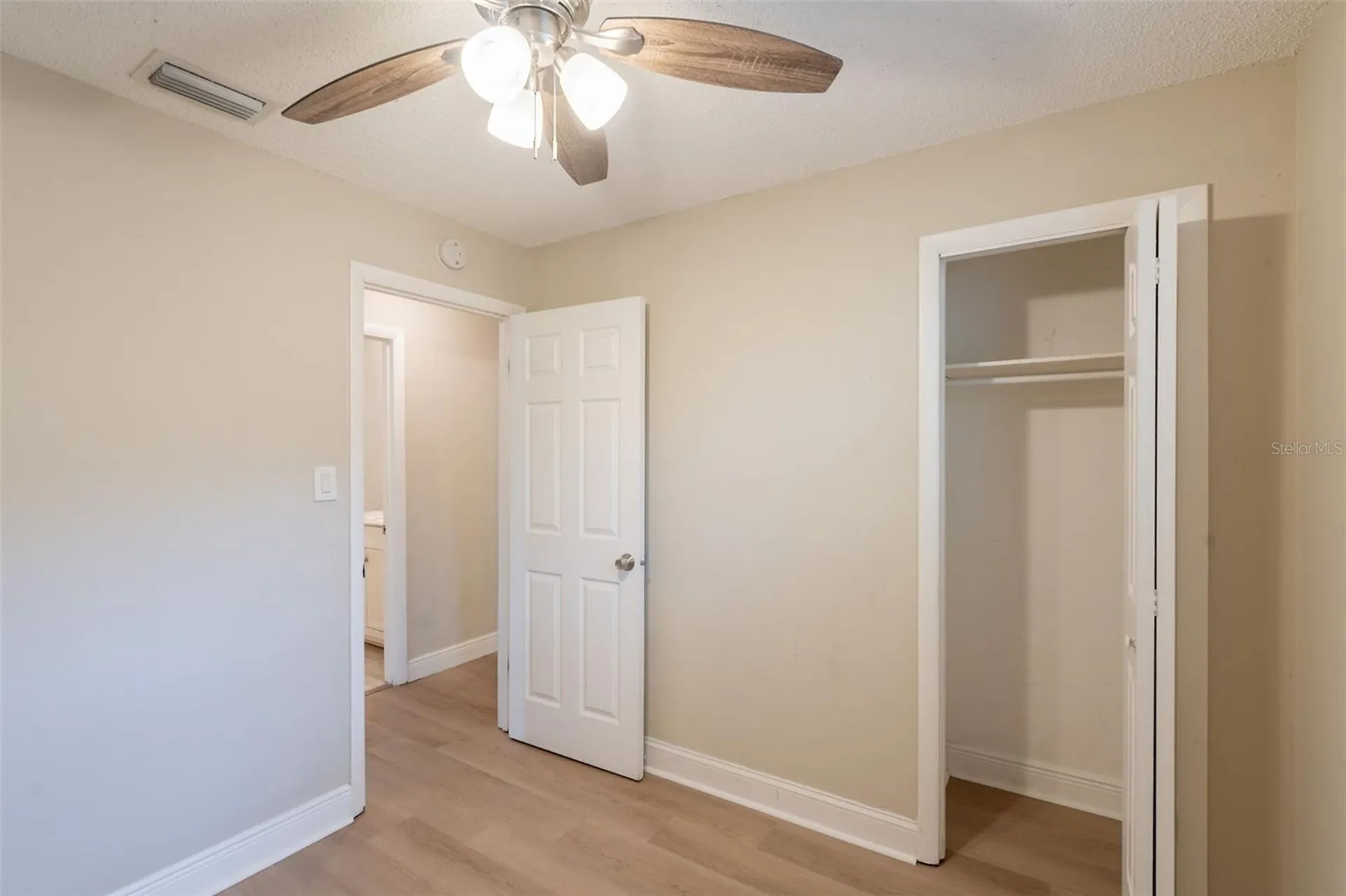 4827 Elese Street Orlando FL 32811