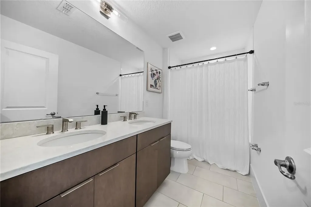 1694 Pinecliff Drive Apopka FL 32703