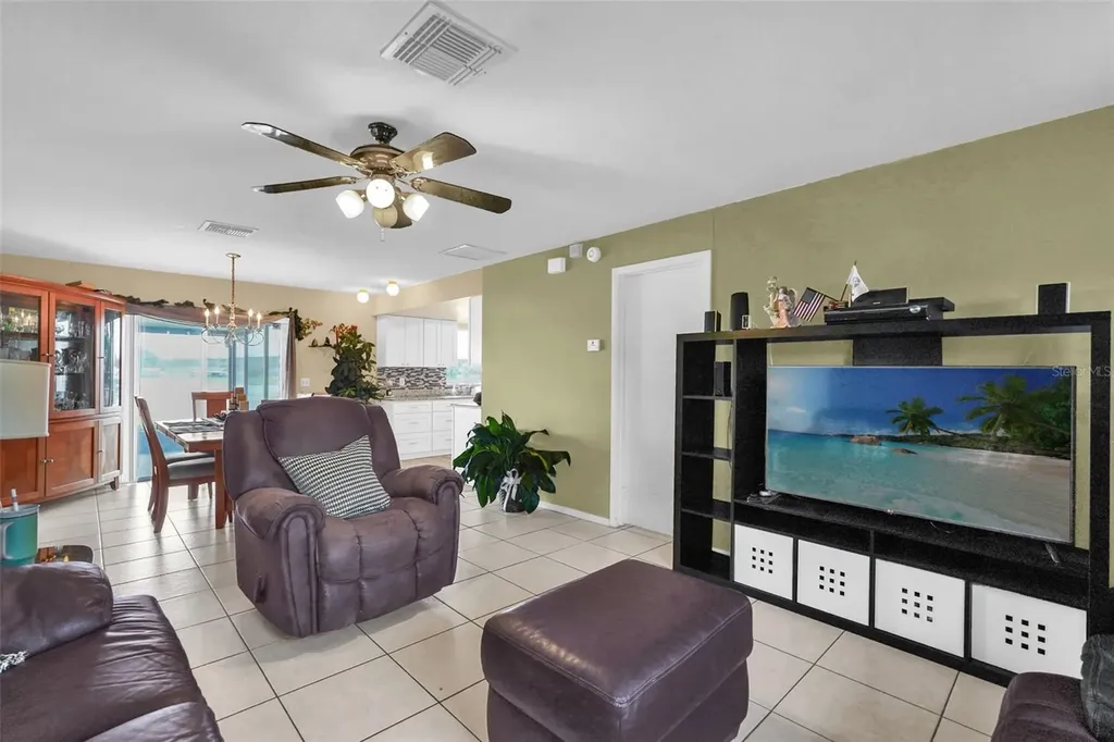 965 Florida Parkway Kissimmee FL 34743