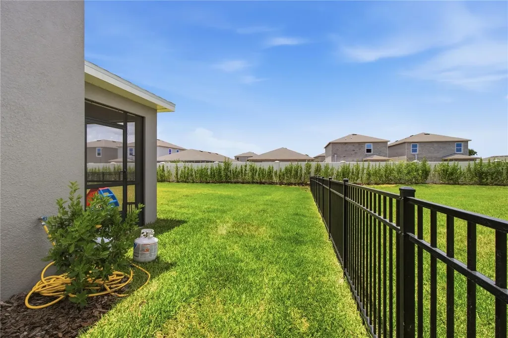18114 Wheathouse Place Bradenton FL 34211