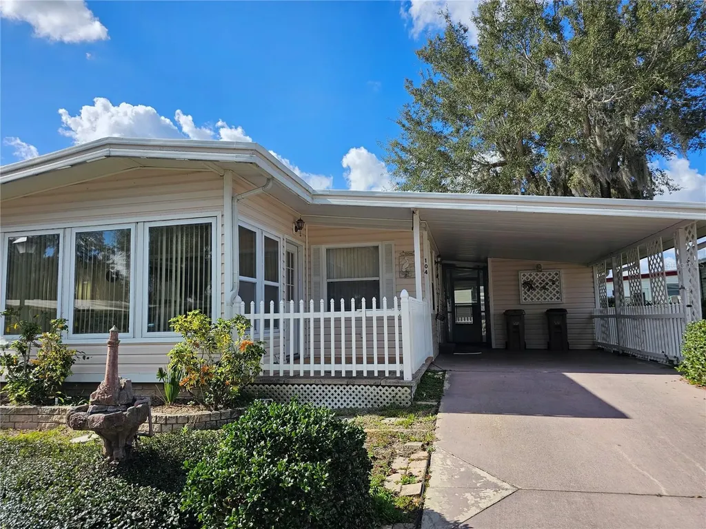 104 Ixora Way Leesburg FL 34748